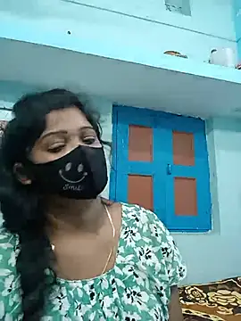 Snapshot of Beautiful_ely chatting on 07.17.26 Beautiful ely online show from 07.17.26