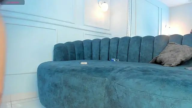 Zafiro21  online show from 04.17.26