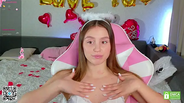 Snapshot of KateNickson chatting on 02.15.26 KateNickson online show from 02.15.26