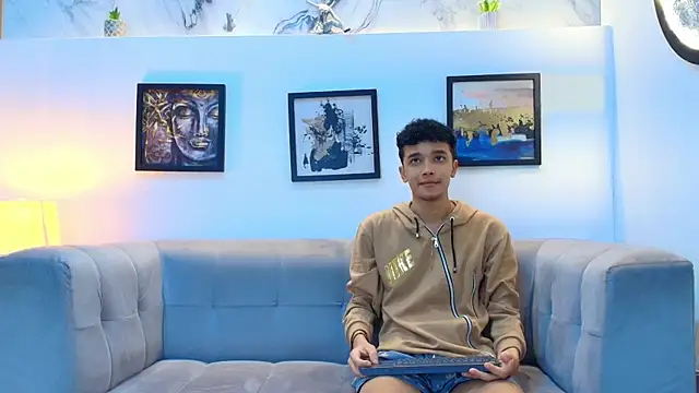 YOUNG BOYS HELL online show from 04.01.26