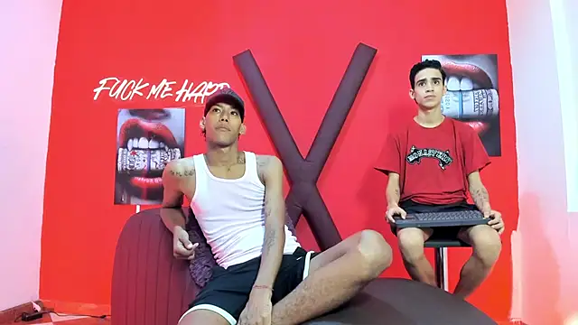 Snapshot of GREEN_BOYS chatting on 02.20.26 GREEN BOYS online show from 02.20.26