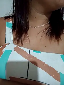 mykasantos20 online show from 02.15.26