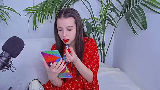 Snapshot of LanaLedger chatting on 02.28.26 LanaLedger online show from 02.28.26