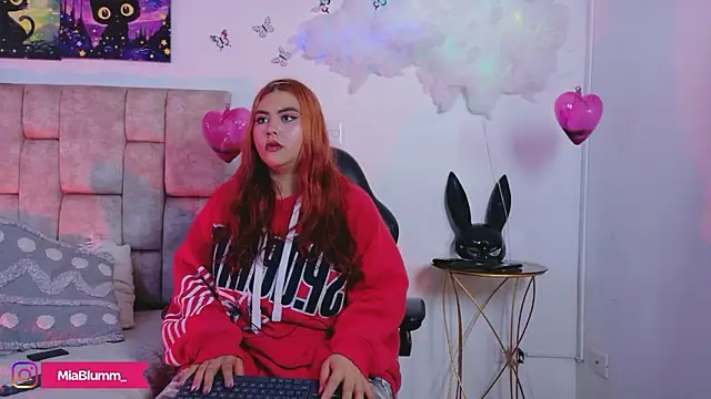 MiiaBlumm  online show from 03.27.26