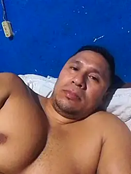 Snapshot of deiner13 chatting on 02.21.26 deiner13 online show from 02.21.26