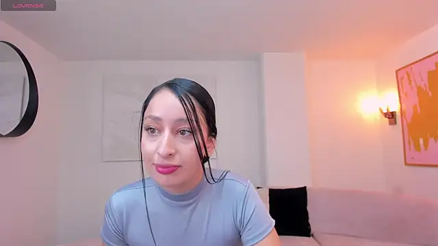 AmaraDivine online show from 03.04.26