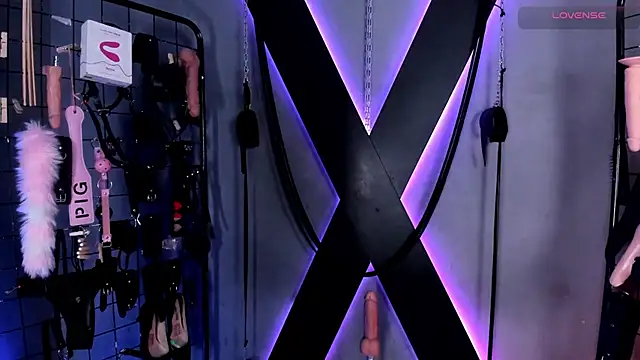 Snapshot of Victorya_Emily_BDSM chatting on 02.20.26 Victorya Emily BDSM online show from 02.20.26