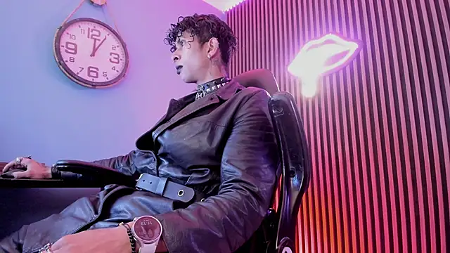 Maximoking26 online show from 02.19.26