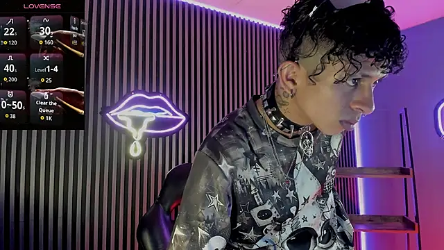 Maximoking26 online show from 03.31.26