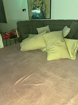 rafapradodxb online show from 02.17.26