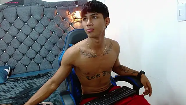 Snapshot of luka_big18 chatting on 02.21.26 luka big18 online show from 02.21.26