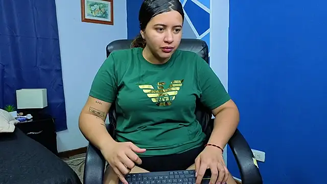 goodgirlxxl online show from 04.13.26