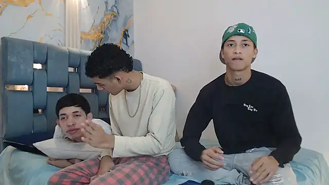 GOLD BOYS online show from 03.12.26