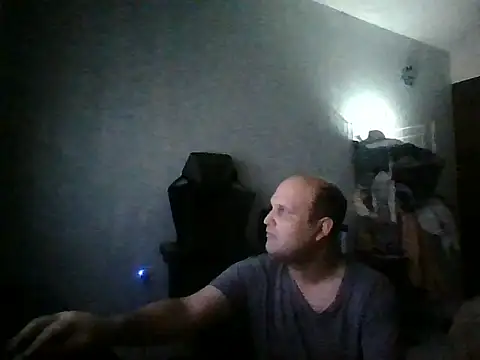 Snapshot of Heavy_Rebellx chatting on 02.20.26 Heavy Rebellx online show from 02.20.26