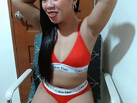 Snapshot of Petite_Jeramae22 chatting on 02.19.26 Petite Jeramae22 online show from 02.19.26