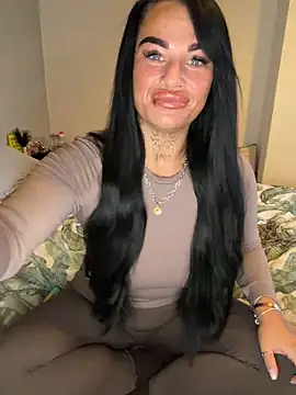 Snapshot of Darkfantisyx chatting on 02.22.26 Darkfantisyx online show from 02.22.26