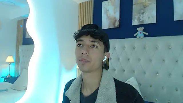 Aiden Rivers  online show from 04.01.26