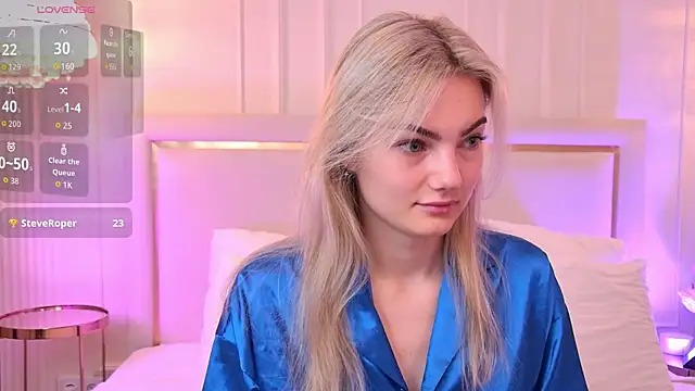 Snapshot of Sona_Lavberi chatting on 06.13.26 Sona Lavberi online show from 06.13.26