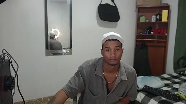 Snapshot of Dani-brown chatting on 05.19.26 Dani-brown online show from 05.19.26