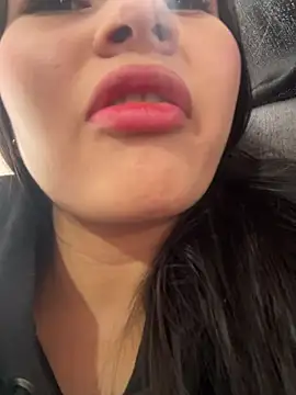 Snapshot of Aylin_fire chatting on 02.26.26 Aylin fire online show from 02.26.26