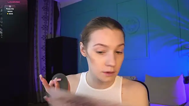 Snapshot of Vanessa__Lui chatting on 02.26.26 Vanessa Lui online show from 02.26.26