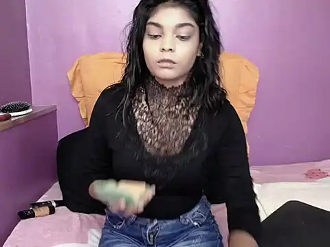 indianicon23 online show from 04.10.26