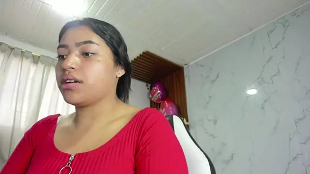 Snapshot of adhara__messY chatting on 04.20.26 adhara messY online show from 04.20.26