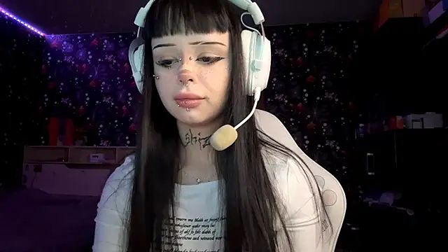 Snapshot of Luna_Sohotti chatting on 02.19.26 Luna Sohotti online show from 02.19.26