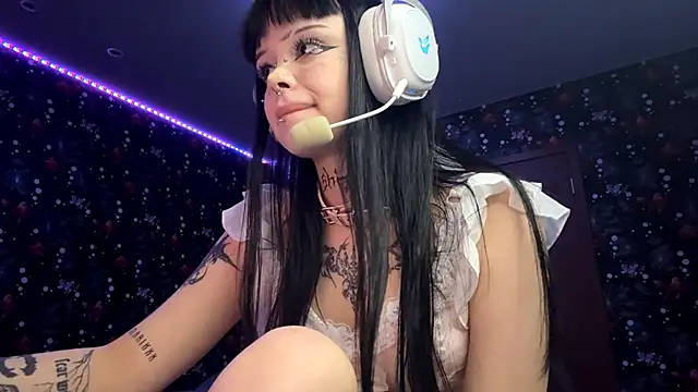 Snapshot of Luna_Sohotti chatting on 02.28.26 Luna Sohotti online show from 02.28.26