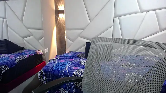 violet angel13 online show from 04.18.26