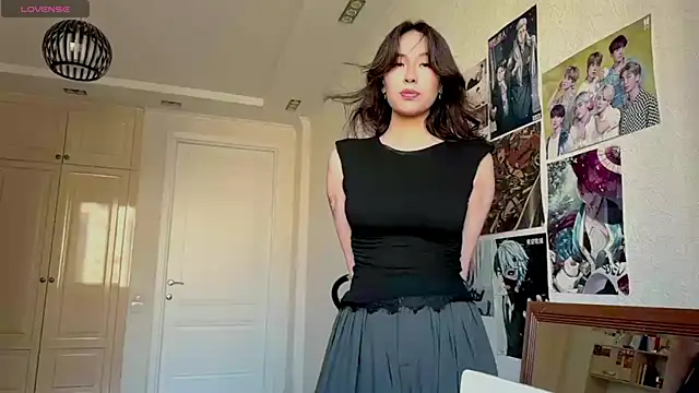 HannaOreo online show from 07.15.26