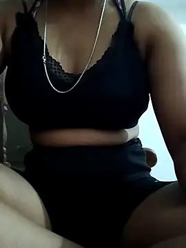 CURVYMOOMMY online show from 03.12.26