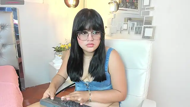 mila quin online show from 06.11.26