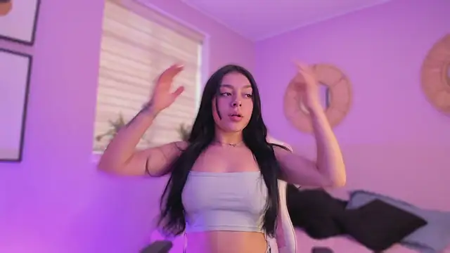 Snapshot of Lummii_ chatting on 02.21.26 Lummii online show from 02.21.26