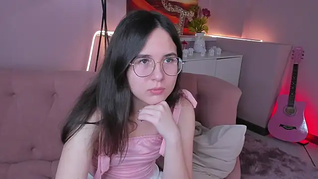 leylamirage online show from 03.14.26