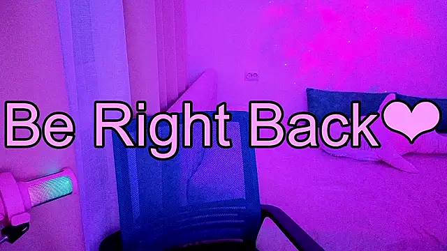 Snapshot of _LukaHayes_ chatting on 02.28.26 LukaHayes online show from 02.28.26