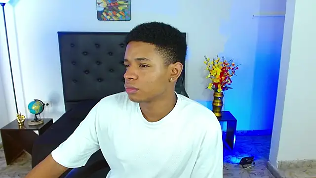 liiam3 online show from 04.11.26