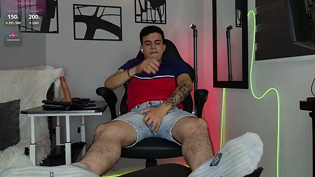 Snapshot of nico_pelusa chatting on 02.17.26 nico pelusa online show from 02.17.26