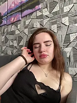 Snapshot of SofaLav chatting on 02.25.26 SofaLav online show from 02.25.26