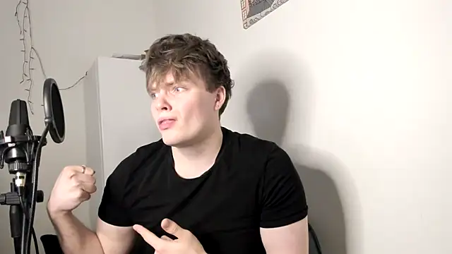 Snapshot of _hetero chatting on 02.22.26 hetero online show from 02.22.26