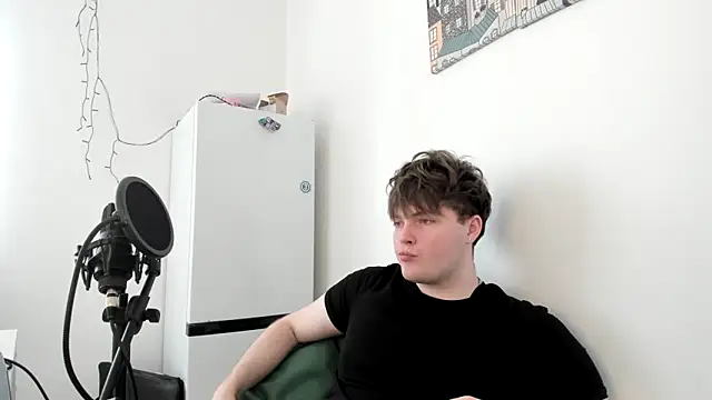 Snapshot of _hetero chatting on 02.24.26 hetero online show from 02.24.26