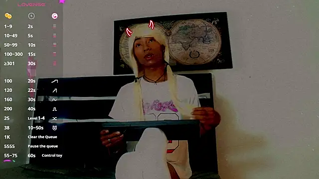 Snapshot of suzume_Mendez chatting on 02.19.26 suzume Mendez online show from 02.19.26