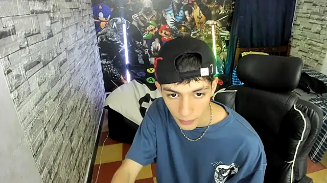 Snapshot of wex_077 chatting on 02.26.26 wex 077 online show from 02.26.26