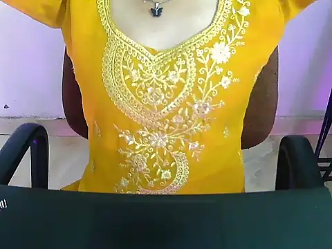 Snapshot of Hotsurbhi chatting on 03.10.26 Hotsurbhi online show from 03.10.26