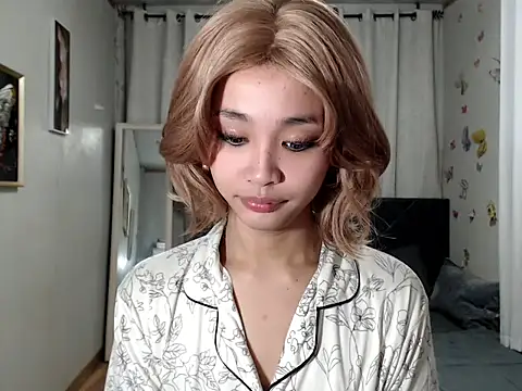 Snapshot of Ur_innocent_womenXxx chatting on 03.03.26 Ur innocent womenXxx online show from 03.03.26