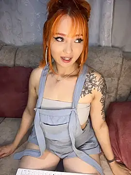 Snapshot of alysson_As chatting on 02.24.26 alysson As online show from 02.24.26