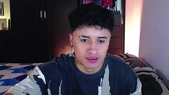 Snapshot of Jhon_Sara chatting on 02.26.26 Jhon Sara online show from 02.26.26