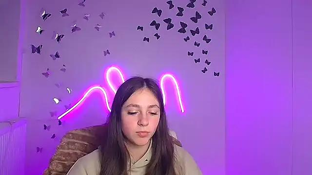 Snapshot of KissMeJulia chatting on 04.18.26 KissMeJulia online show from 04.18.26