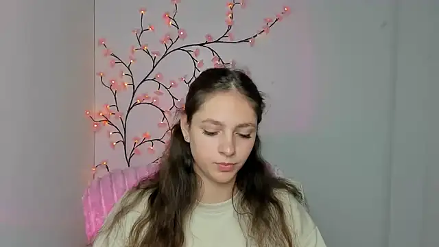 Snapshot of KissMeJulia chatting on 06.17.26 KissMeJulia online show from 06.17.26
