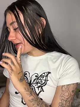 Snapshot of Sofia-squir chatting on 02.23.26 Sofia-squir online show from 02.23.26